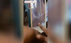 Unizik Babe masturbating using mirror