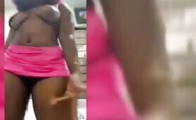 Leak Topless Video Of Big Girl Rose