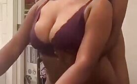 Watch Her Cumming Face