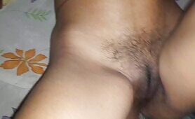 Desi bhabhi ki chut me Lund 