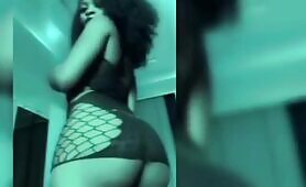 Benin City Runs Girl Nathalia Showing Her Soft Ass