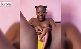 Ghana Bad Girl Maryam Teasing Us With Her Pussy