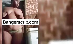Watch Jennifer Getting Herself Naked