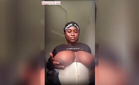 Amarachi Exposing Her Boobs