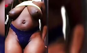 Ebony Babe Showing Her Beauty And Boobs bangerscrib
