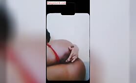 Hot Mzansi Lifestyle Influencer “Khaey Koopman” Rubbing And Fingering Her Pussy