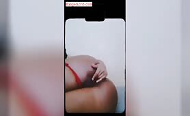 Hot Mzansi Lifestyle Influencer “Khaey Koopman” Rubbing And Fingering Her Pussy