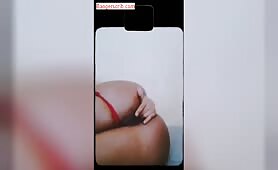 Hot Mzansi Lifestyle Influencer “Khaey Koopman” Rubbing And Fingering Her Pussy